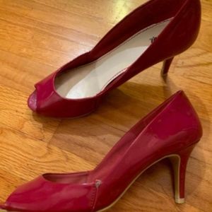 Used Fioni peep toe pumps size 7 1/2